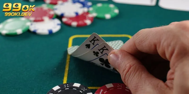 Thứ Tự Chất Trong Poker: 99OK Hướng Dẫn Chi Tiết 4 Thùng phá sảnh cực mạnh trong bài poker