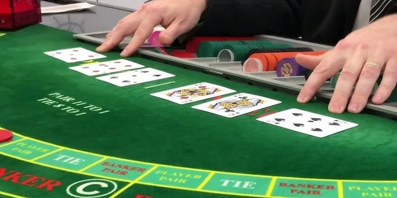 Trải nghiệm lật hai ba lá để húp thưởng bằng siêu phẩm baccarat tại 99ok Trải nghiệm lật hai ba lá để húp thưởng bằng siêu phẩm baccarat tại 99ok